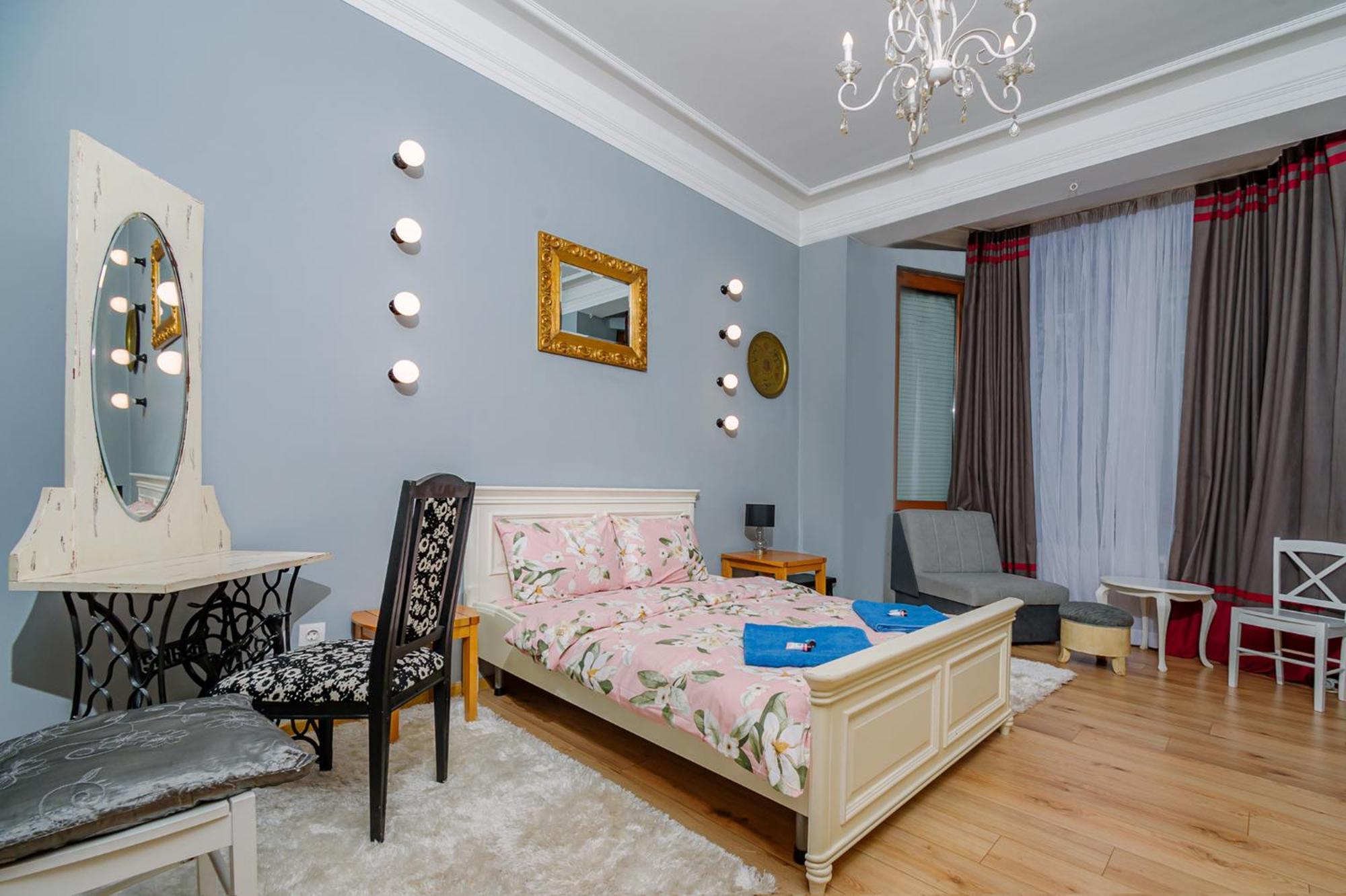 Top Center, 3Bdr, Heart Of The City, Free Secured Parking Sofia Exterior photo